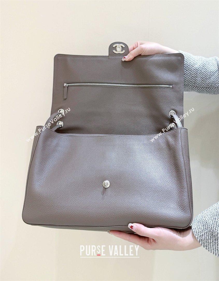 Chanel Maxi Flap Bag in Light Brown Grained Calfskin AS6233 Spring Summer 2026 Top Quality (SHUNY-26040821)