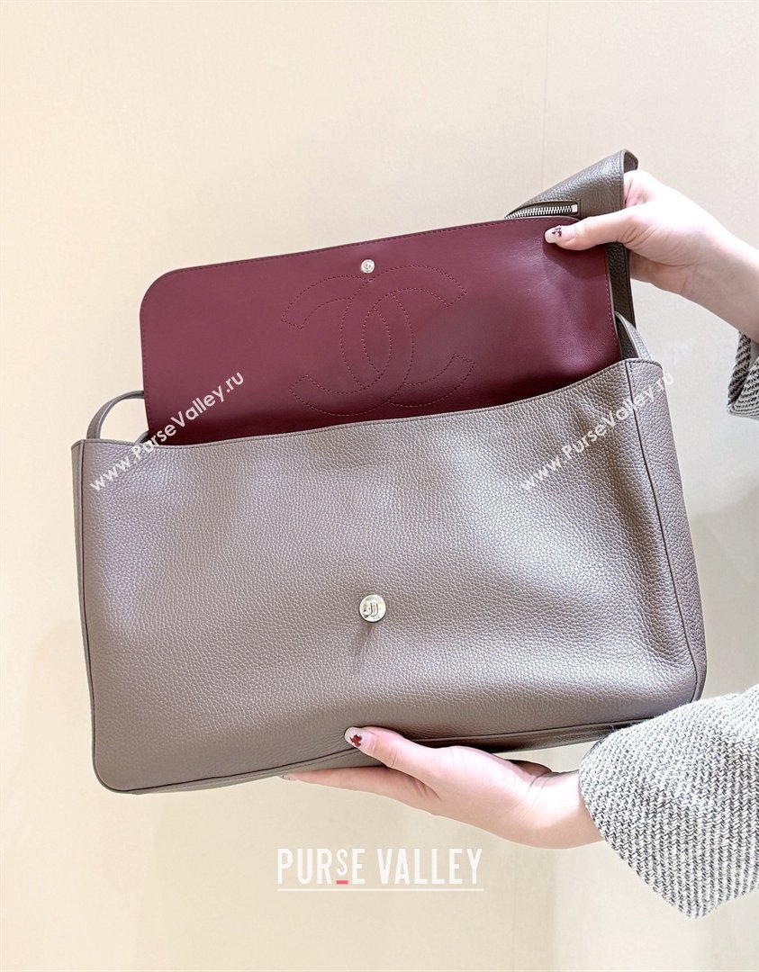 Chanel Maxi Flap Bag in Light Brown Grained Calfskin AS6233 Spring Summer 2026 Top Quality (SHUNY-26040821)