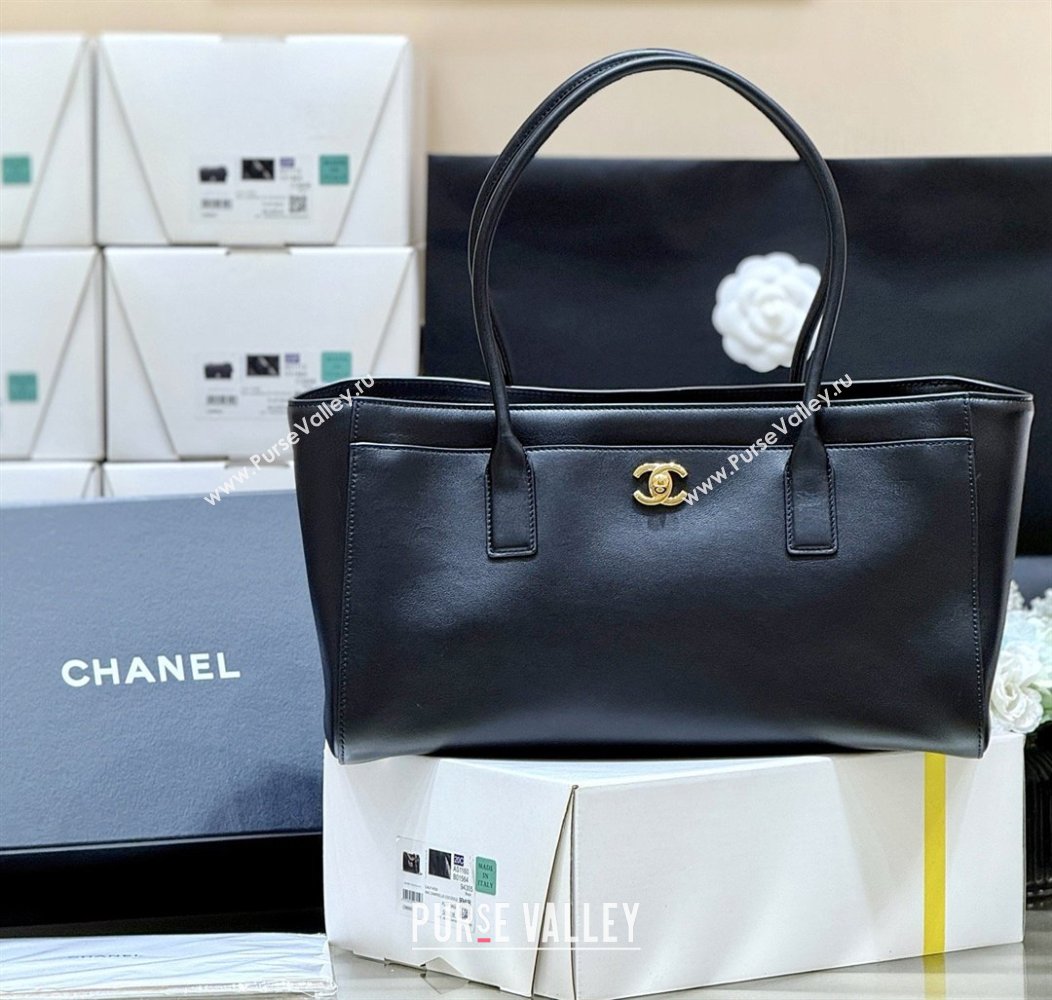 Chanel Small Shopping Bag in Black Calfskin AS6243 2026 Top Quality (SHUNY-26040822)