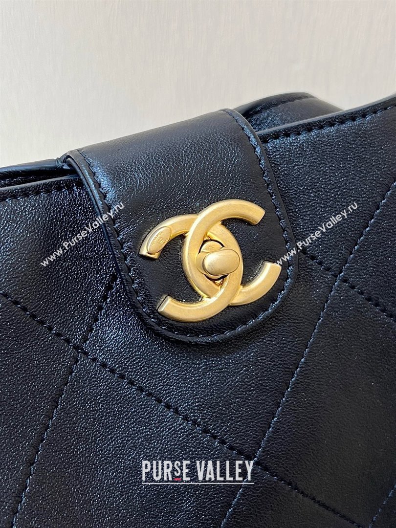 Chanel Medium Hobo Bag in Shiny Lambskin AS5425 Black 2025 Top Quality (SHUNY-25032001)