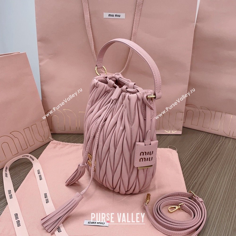 Miu Miu Matelasse nappa leather bucket bag 5BE084 Pink 2025 (JD-250926018)