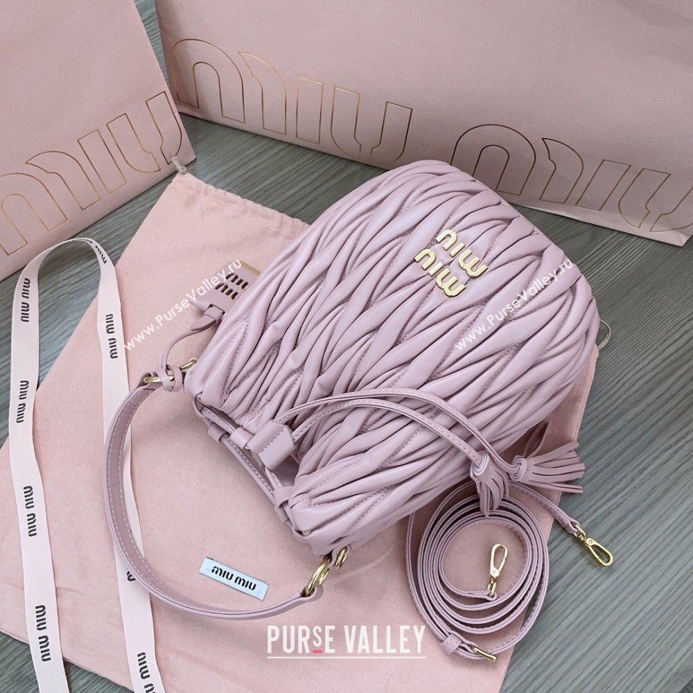 Miu Miu Matelasse nappa leather bucket bag 5BE084 Pink 2025 (JD-250926018)