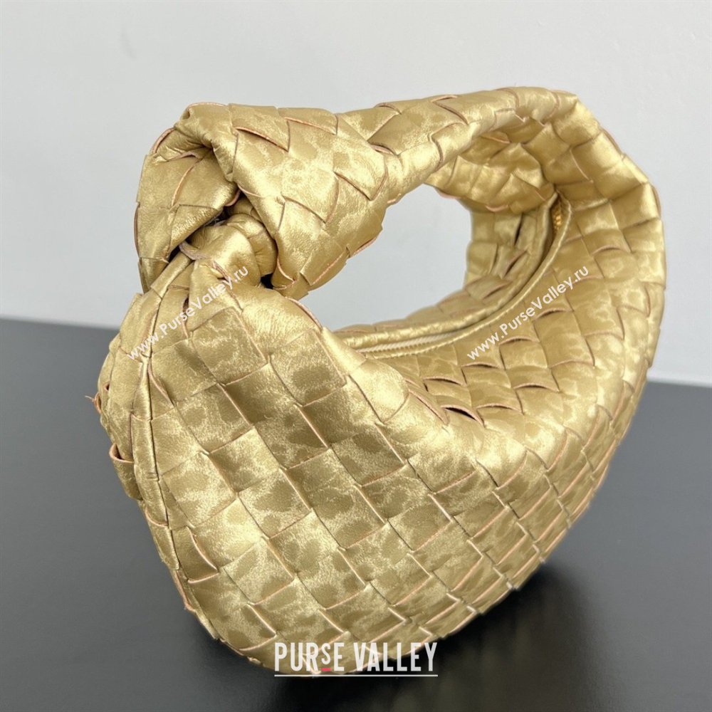 Bottega Veneta Mini Jodie Hobo Bag in Intrecciato Lamina Satin Leather Gold 2026 651876 (WT-260401049)