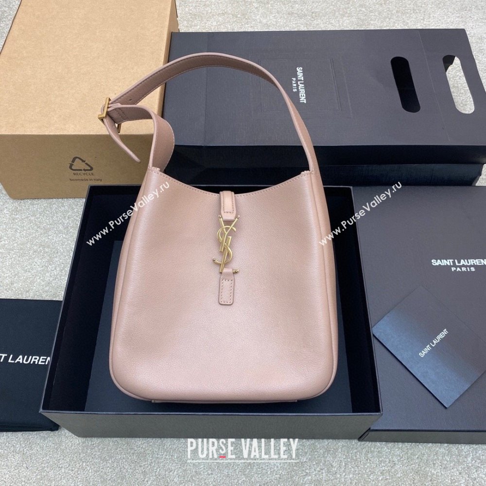 Saint Laurent LE 5 À 7 Supple Small Hobo Bag in Grained Leather 713938 Nude Pink 2024 (YY-241218020)