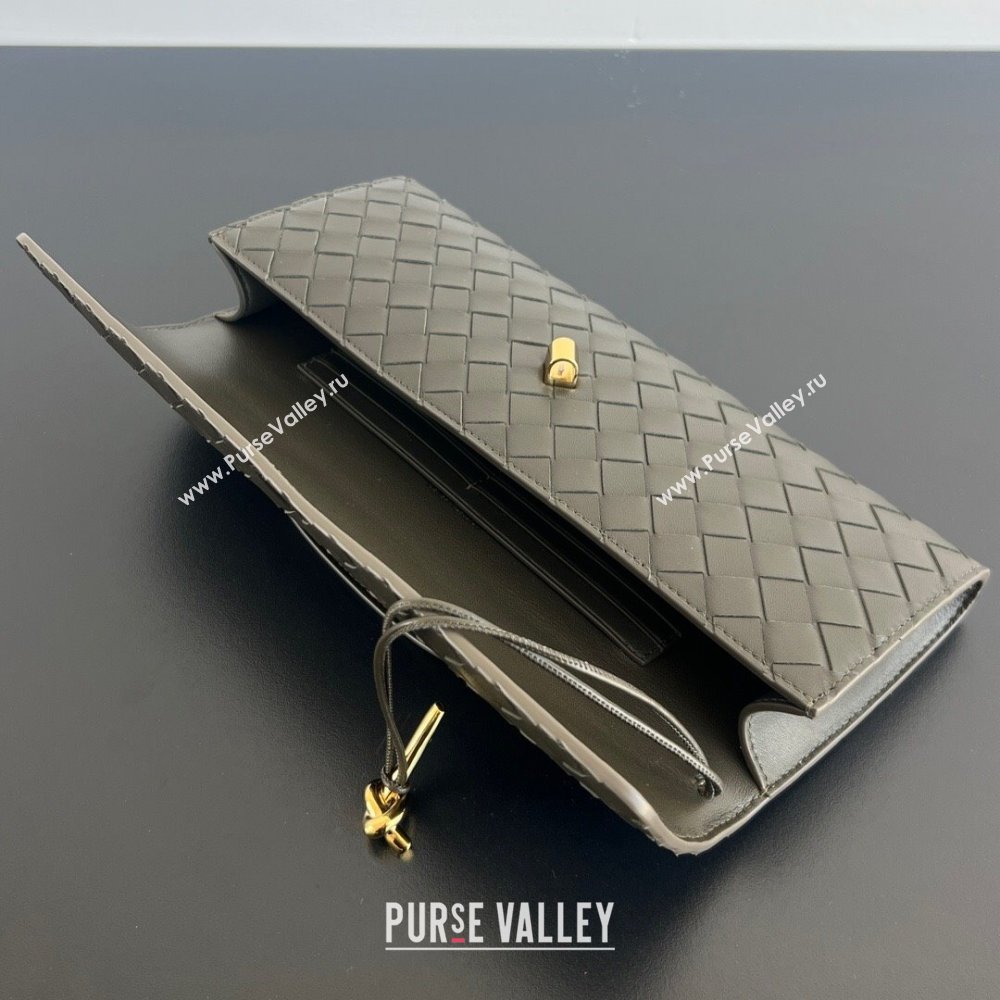 Bottega Veneta Long Clutch Bag Andiamo in Intrecciato Leather Dark Khaki 2025 741511 (WT-251119044)