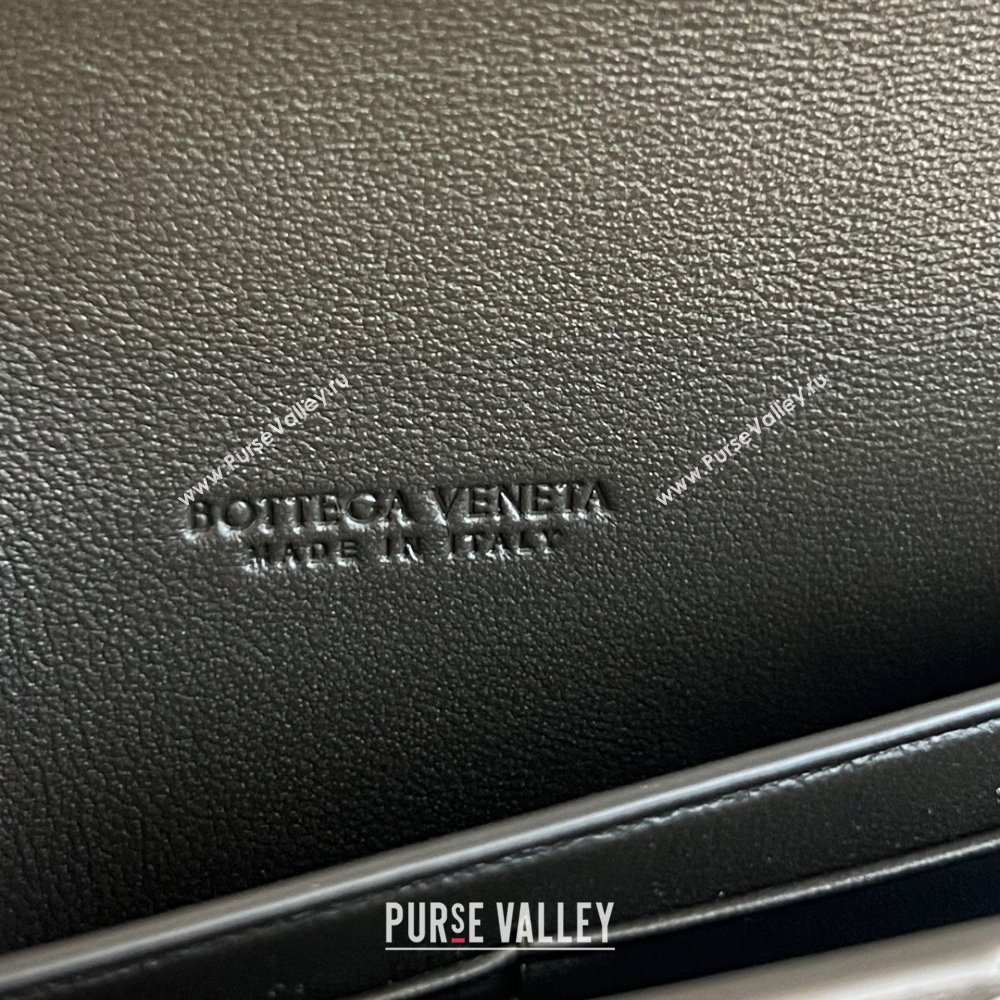 Bottega Veneta Long Clutch Bag Andiamo in Intrecciato Leather Dark Khaki 2025 741511 (WT-251119044)