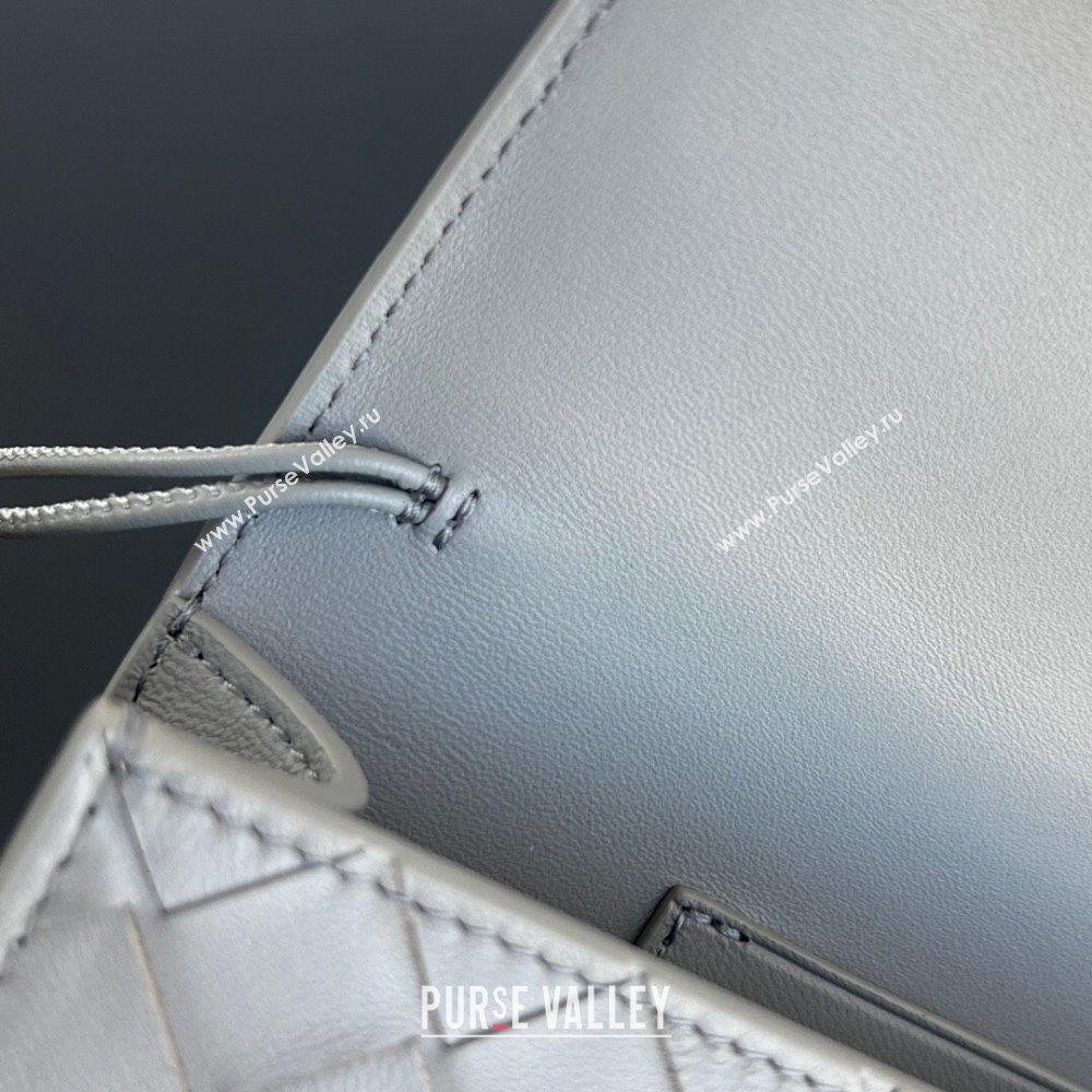 Bottega Veneta Long Clutch Bag Andiamo in Intrecciato Leather Silver Grey 2025 741511 (WT-251119046)