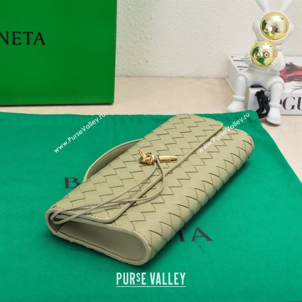 Bottega Veneta Long Clutch Bag Andiamo in Intrecciato Leather Travertine Green 2025 741511 (WT-251119033)