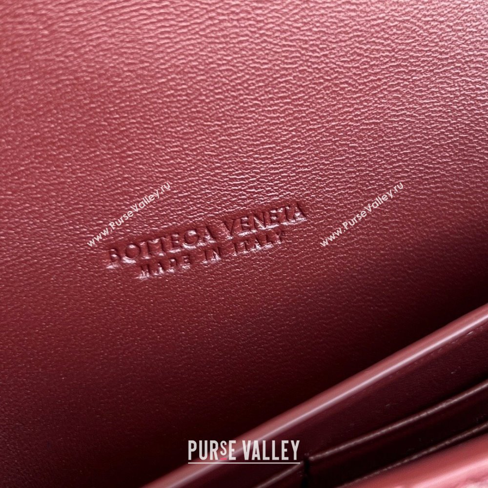 Bottega Veneta Long Clutch Bag Andiamo in Intrecciato Leather Barolo Red 2025 741511 (WT-251119040)