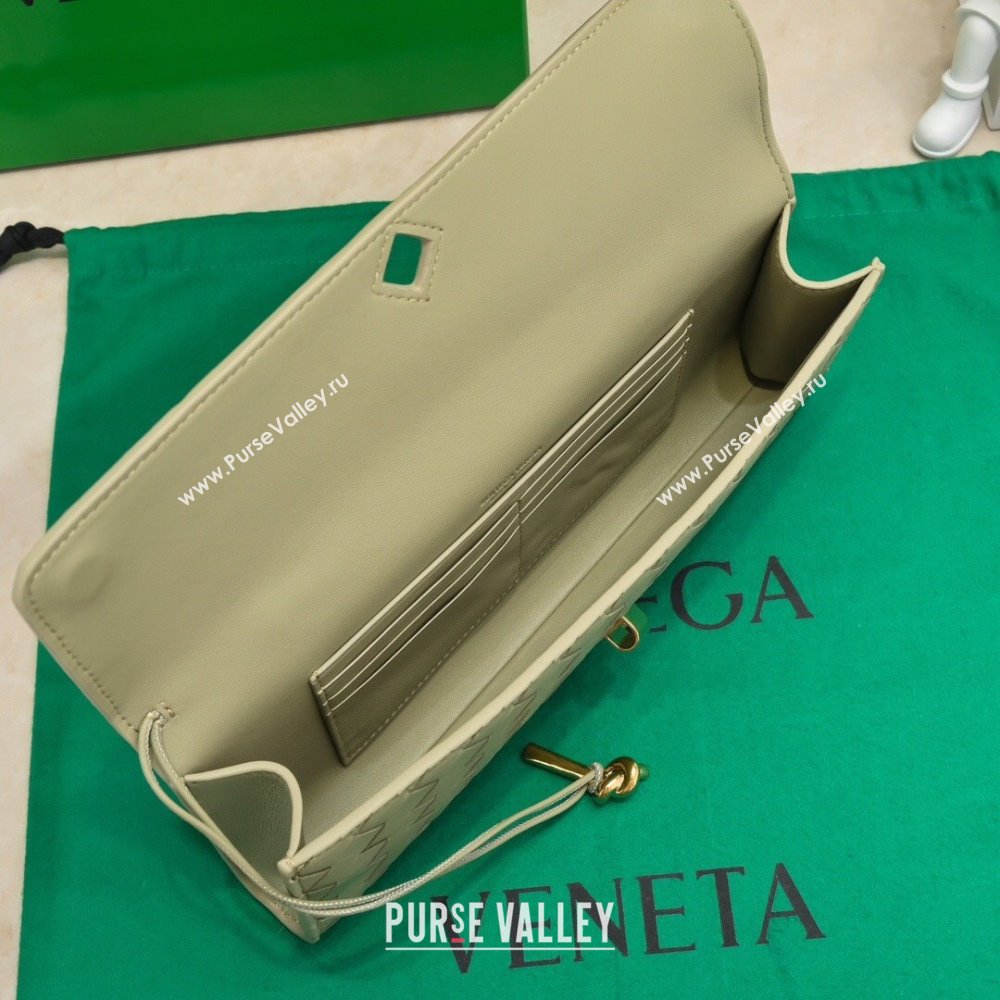 Bottega Veneta Long Clutch Bag Andiamo in Intrecciato Leather Travertine Green 2025 741511 (WT-251119033)