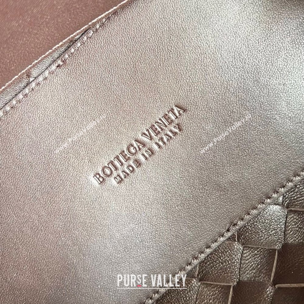 Bottega Veneta Small Andiamo Top Handle Bag in Intrecciato Leather 743568 Fondant Brown 2025 0731 (WT-250731045)