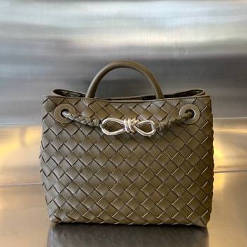 Bottega Veneta Small Andiamo Top Handle Bag in Intrecciato Leather 743568 Soil 2025 0731 (WT-250731046)