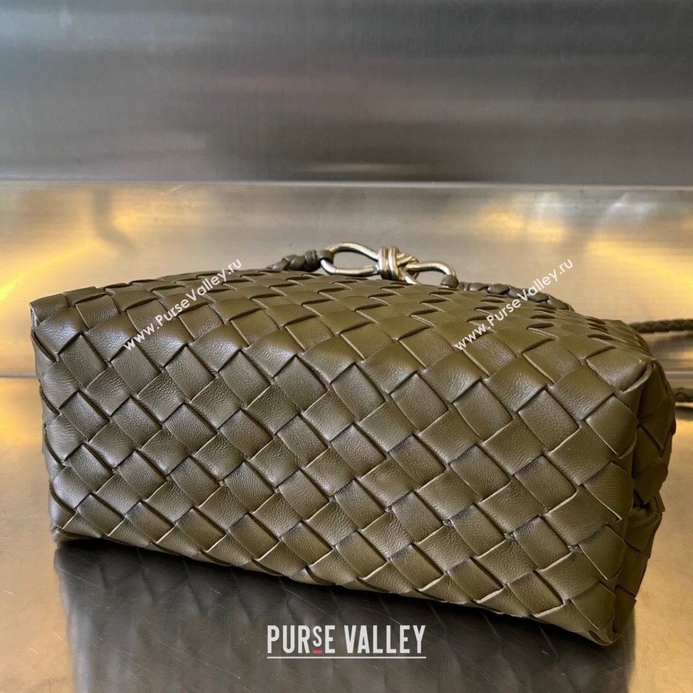 Bottega Veneta Small Andiamo Top Handle Bag in Intrecciato Leather 743568 Soil 2025 0731 (WT-250731046)