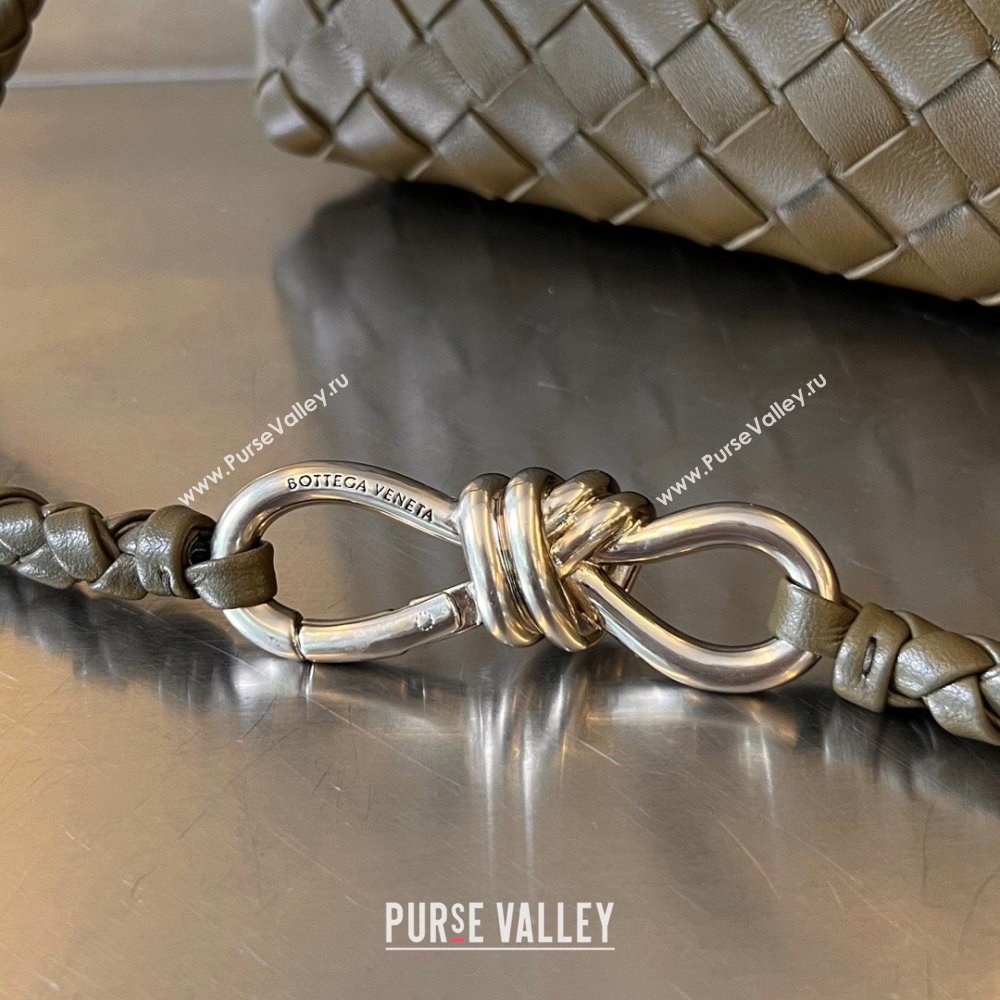 Bottega Veneta Small Andiamo Top Handle Bag in Intrecciato Leather 743568 Soil 2025 0731 (WT-250731046)