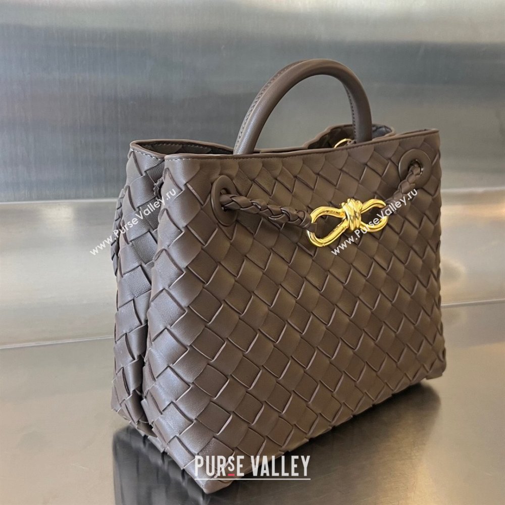Bottega Veneta Small Andiamo Top Handle Bag in Intrecciato Leather 743568 Chocolate 2025 0731 (WT-250731049)