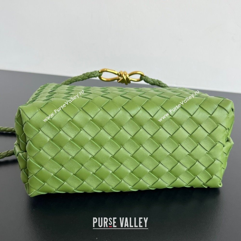 Bottega Veneta Small Andiamo Top Handle Bag in Intrecciato Leather 743568 Matcha Green 2025 0731 (WT-250731039)