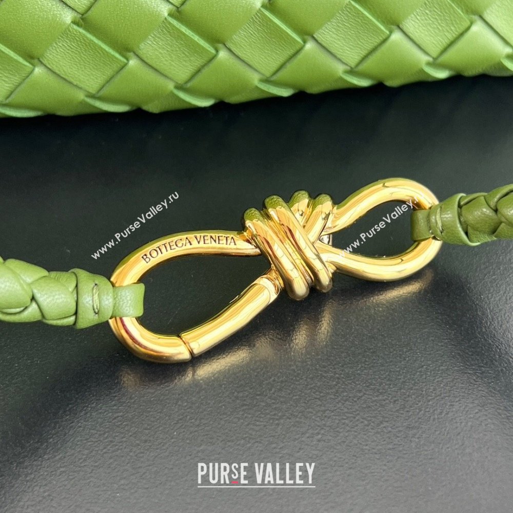Bottega Veneta Small Andiamo Top Handle Bag in Intrecciato Leather 743568 Matcha Green 2025 0731 (WT-250731039)