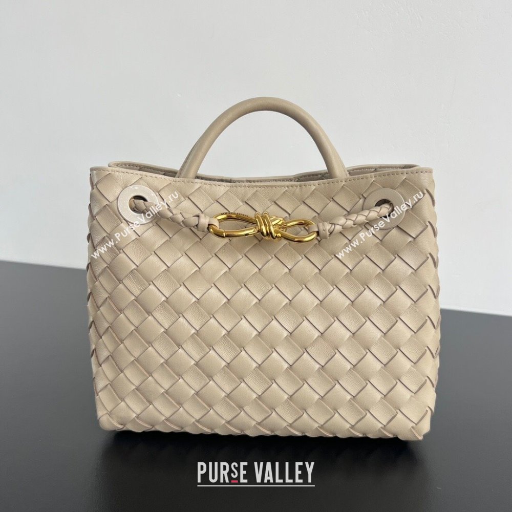 Bottega Veneta Small Andiamo Top Handle Bag in Intrecciato Leather 743568 Dusty Beige 2025 0731 (WT-250731041)