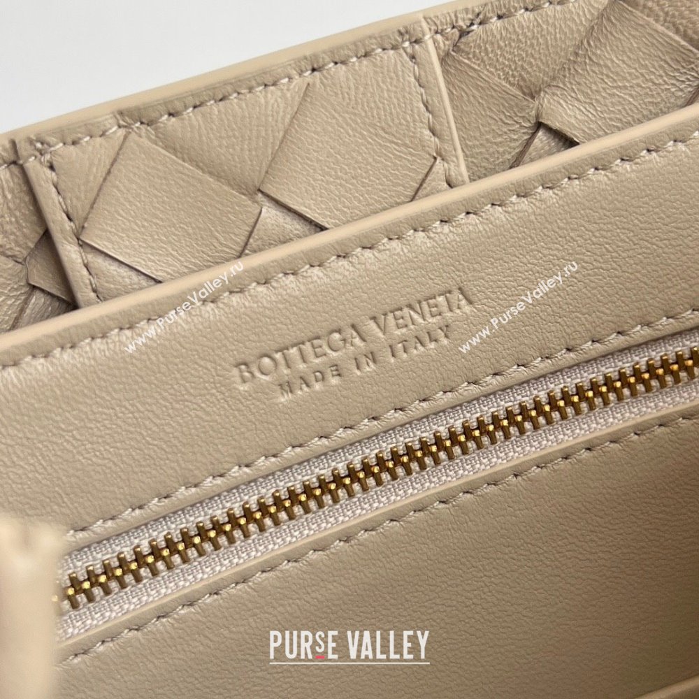 Bottega Veneta Small Andiamo Top Handle Bag in Intrecciato Leather 743568 Dusty Beige 2025 0731 (WT-250731041)