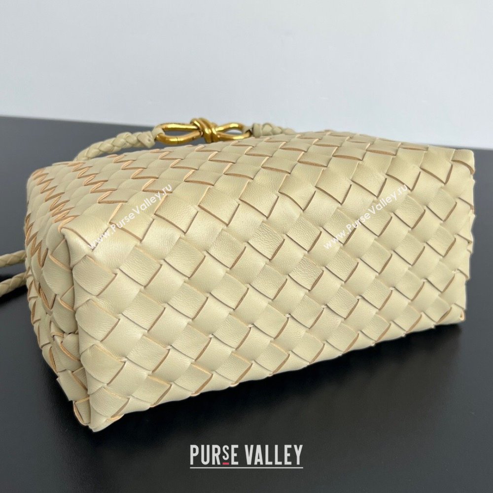 Bottega Veneta Small Andiamo Top Handle Bag in Intrecciato Leather 743568 Light Cream Yellow 2025 0731 (WT-250731042)