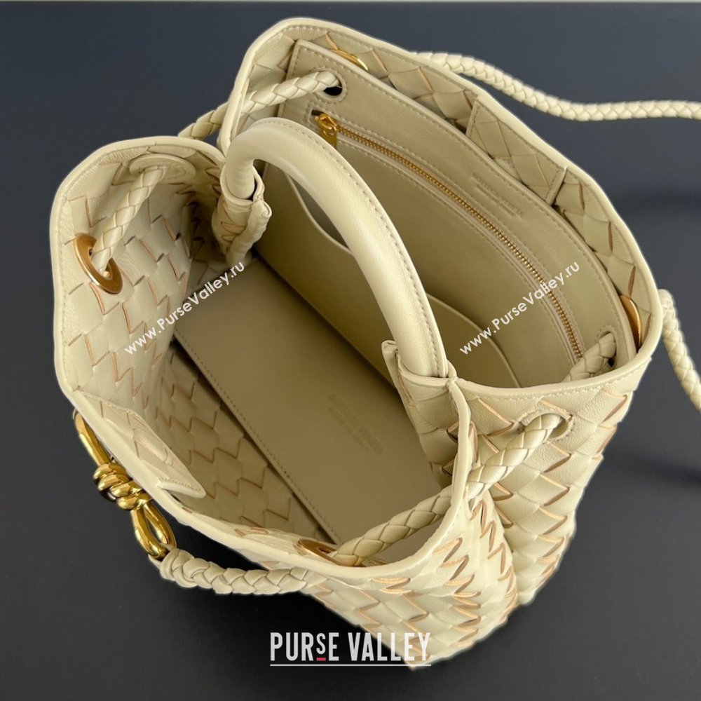 Bottega Veneta Small Andiamo Top Handle Bag in Intrecciato Leather 743568 Light Cream Yellow 2025 0731 (WT-250731042)