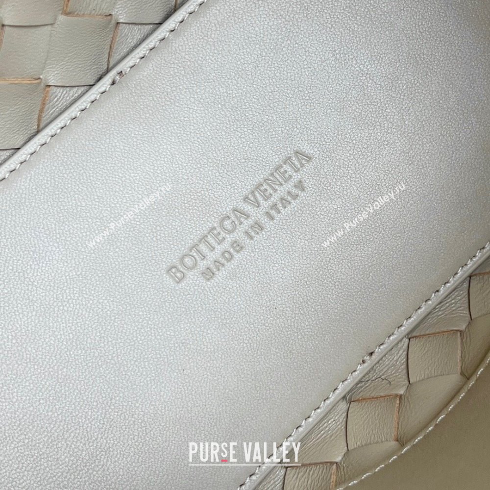 Bottega Veneta Small Andiamo Top Handle Bag in Intrecciato Leather 743568 Light Cream Yellow 2025 0731 (WT-250731042)