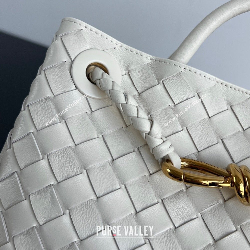 Bottega Veneta Small Andiamo Top Handle Bag in Intrecciato Leather 743568 Sea Sault 2025 0731 (WT-250731043)