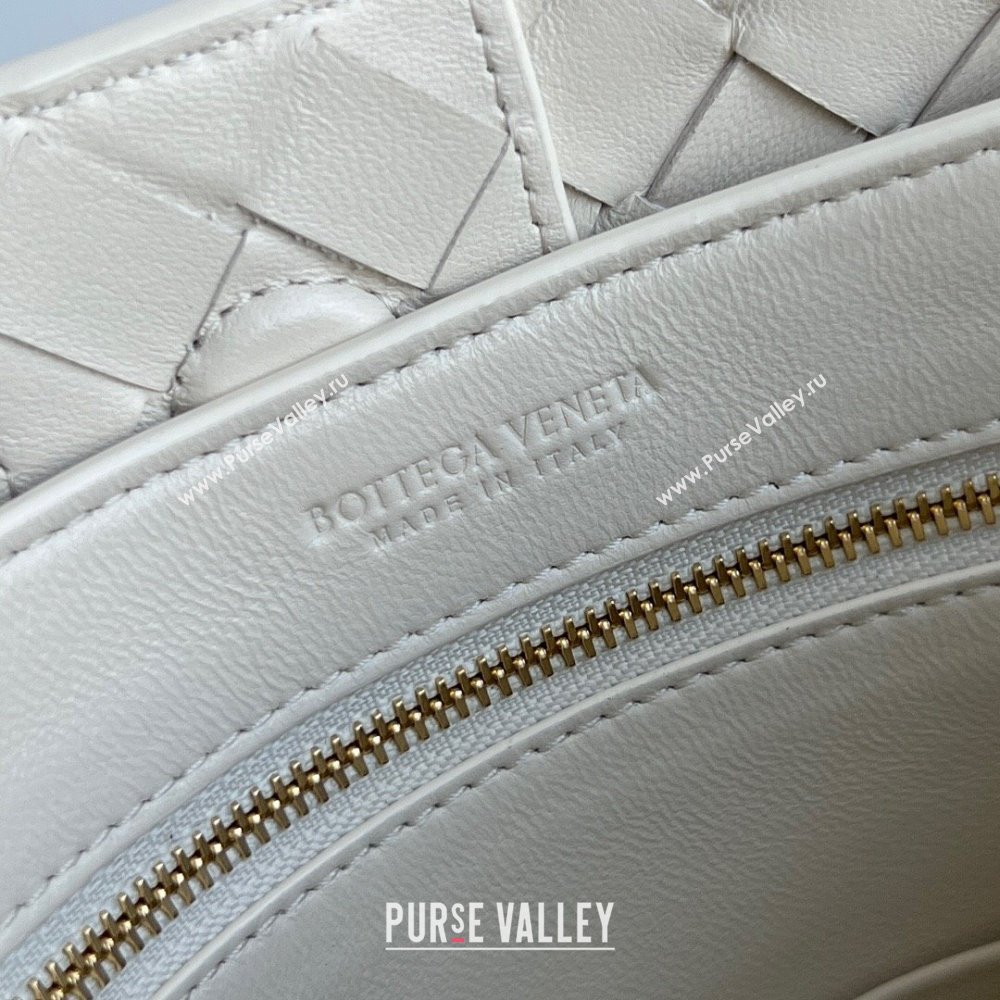 Bottega Veneta Small Andiamo Top Handle Bag in Intrecciato Leather 743568 Sea Sault 2025 0731 (WT-250731043)