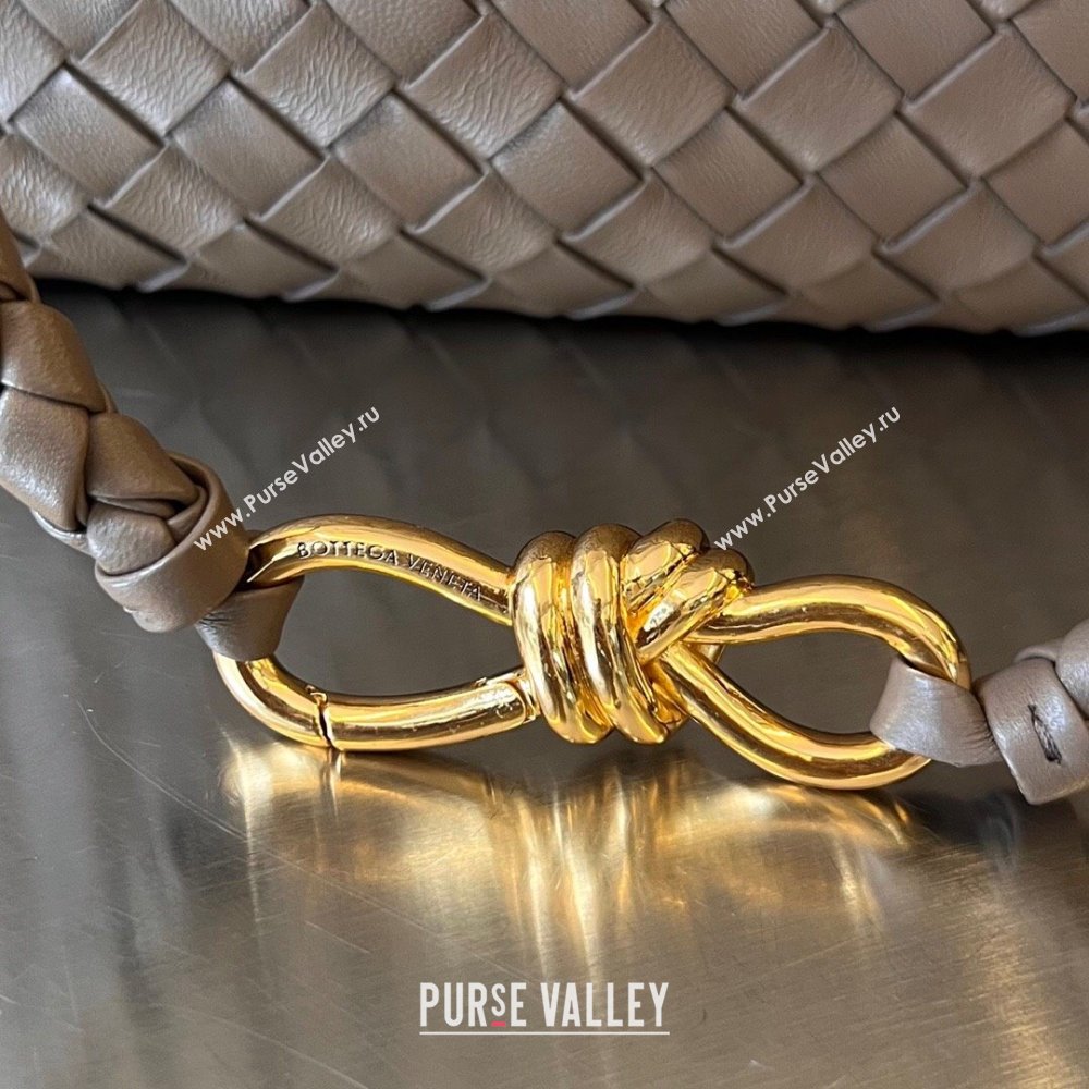 Bottega Veneta Medium Andiamo Top Handle Bag in Intrecciato Leather 743572 Taupe Grey 2025 0731 (WT-250731017)