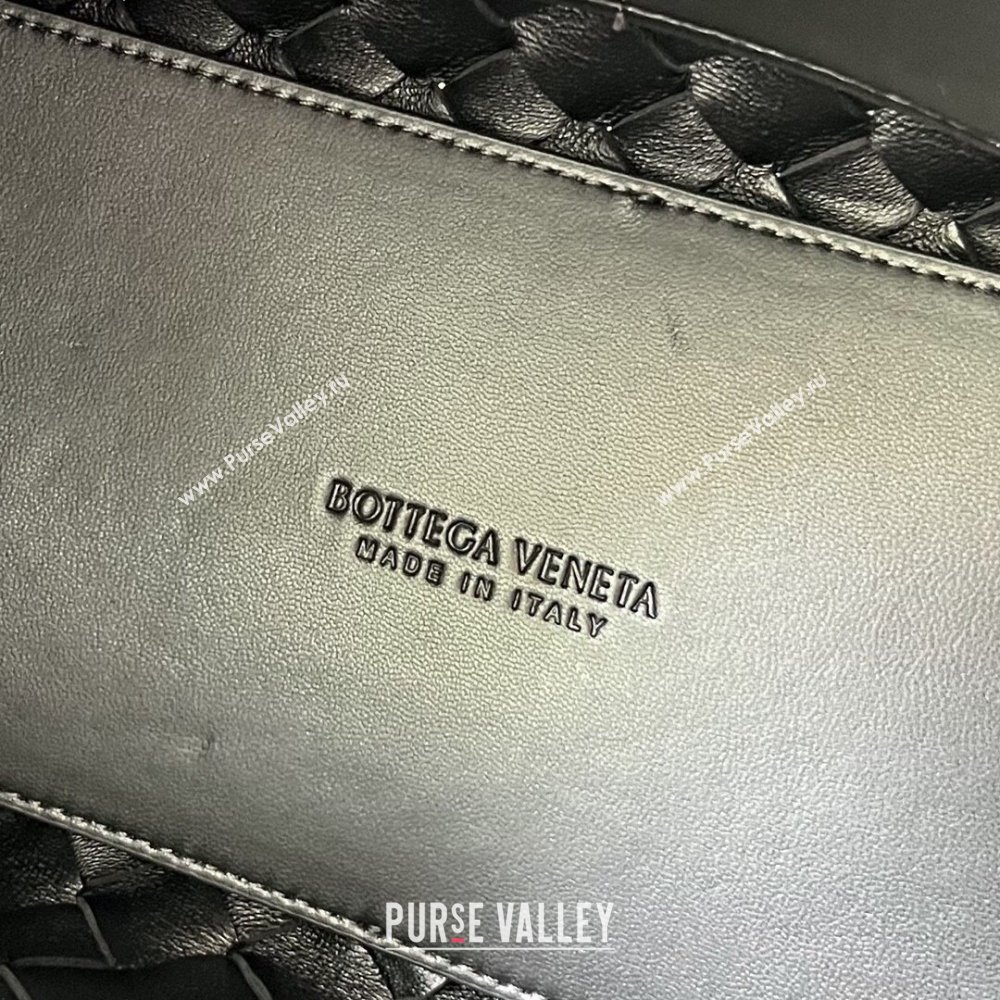 Bottega Veneta Medium Andiamo Top Handle Bag in Intrecciato Leather 743572 Black/Gold 2025 0731 (WT-250731018)