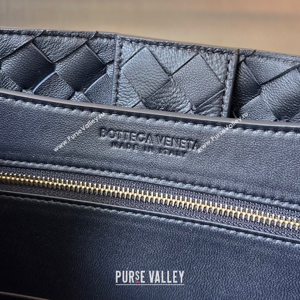 Bottega Veneta Medium Andiamo Top Handle Bag in Intrecciato Leather 743572 Space/Gold 2025 0731 (WT-250731019)