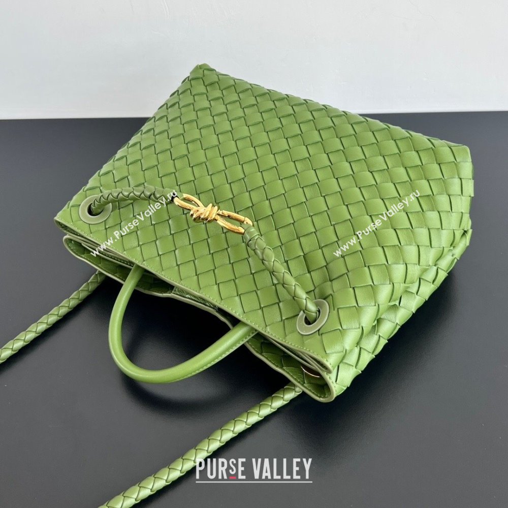 Bottega Veneta Medium Andiamo Top Handle Bag in Intrecciato Leather 743572 Matcha Green 2025 0731 (WT-250731006)