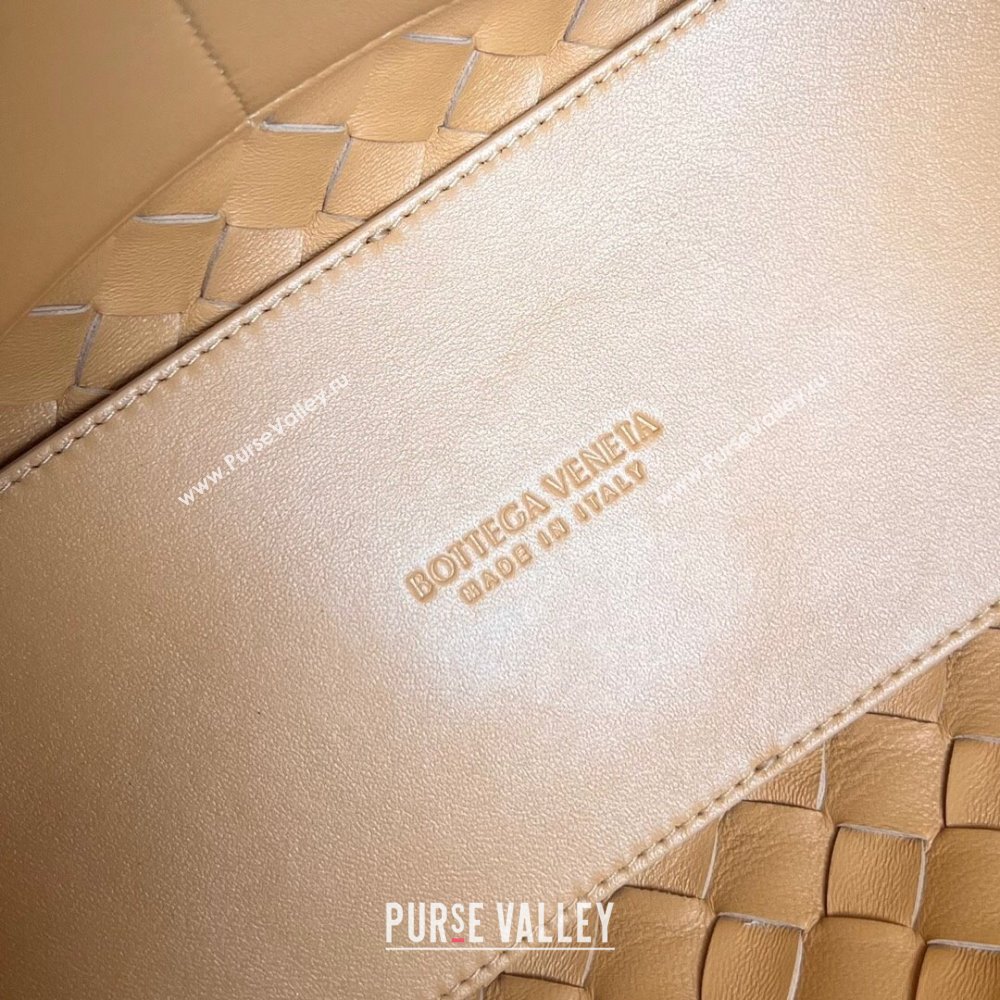 Bottega Veneta Medium Andiamo Top Handle Bag in Intrecciato Leather 743572 Almond Yellow 2025 0731 (WT-250731023)