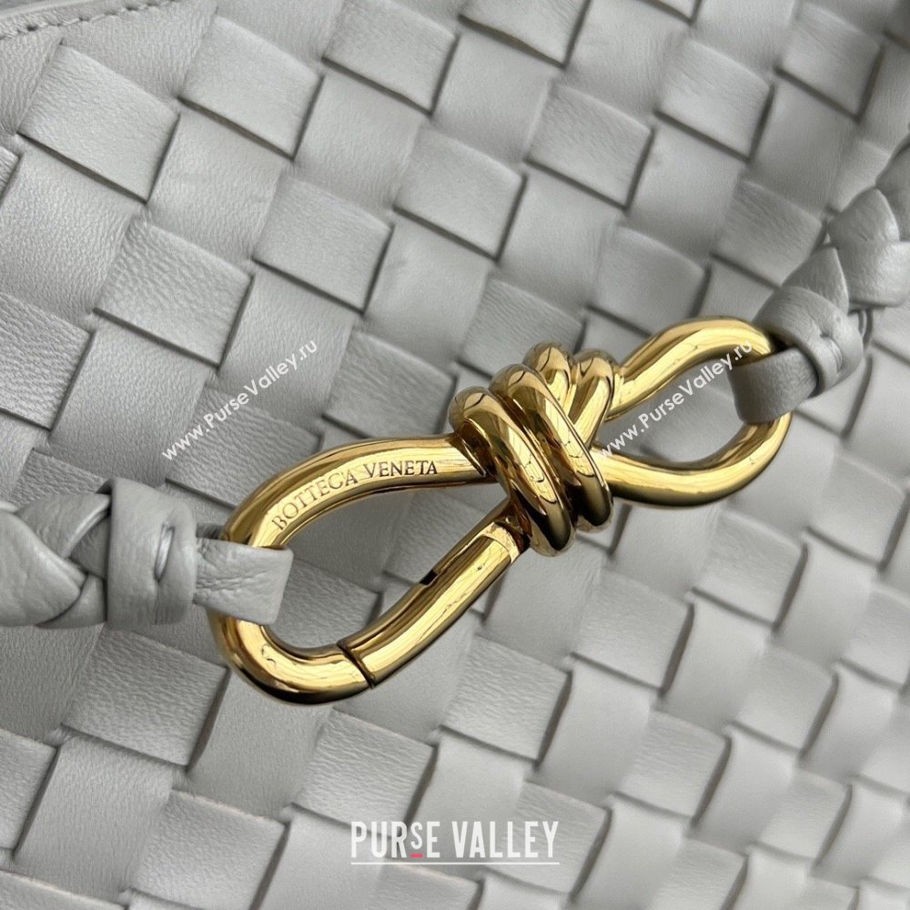 Bottega Veneta Medium Andiamo Top Handle Bag in Intrecciato Leather 743572 Sterling Grey 2025 0731 (WT-250731007)