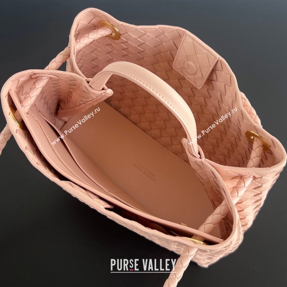 Bottega Veneta Medium Andiamo Top Handle Bag in Intrecciato Leather 743572 Cameo Pink 2025 0731 (WT-250731008)
