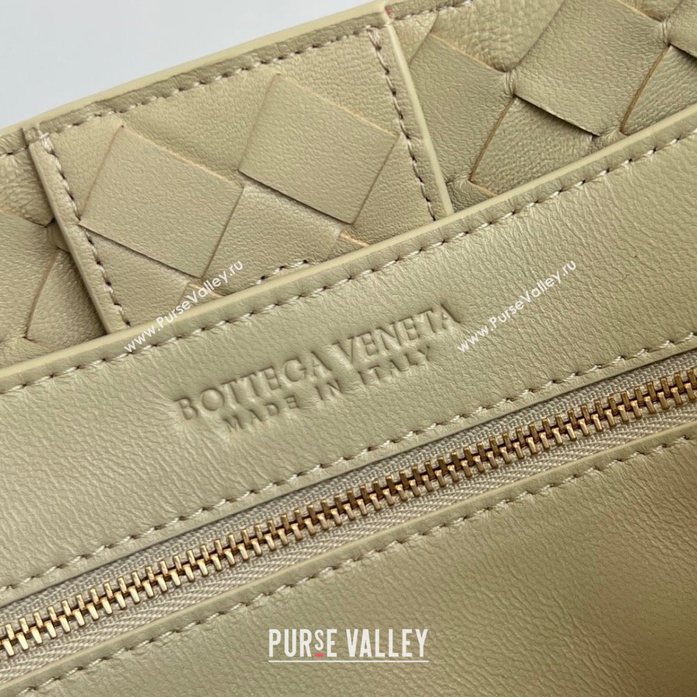 Bottega Veneta Medium Andiamo Top Handle Bag in Intrecciato Leather 743572 Light Cream Yellow 2025 0731 (WT-250731009)