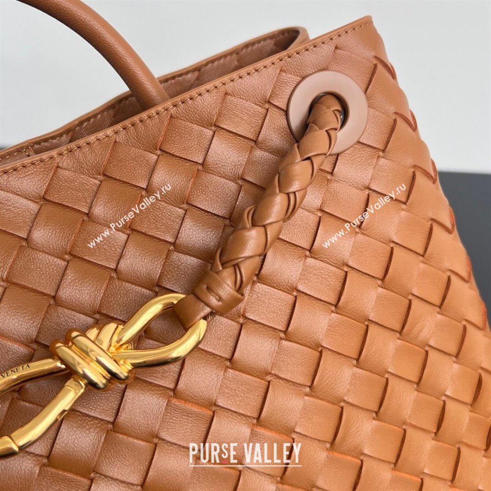 Bottega Veneta Medium Andiamo Top Handle Bag in Intrecciato Leather 743572 Chestnut Brown 2025 0731 (WT-250731011)