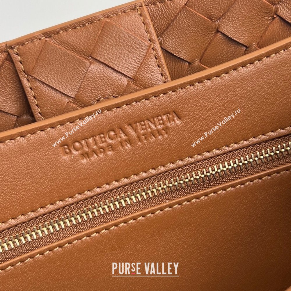 Bottega Veneta Medium Andiamo Top Handle Bag in Intrecciato Leather 743572 Chestnut Brown 2025 0731 (WT-250731011)