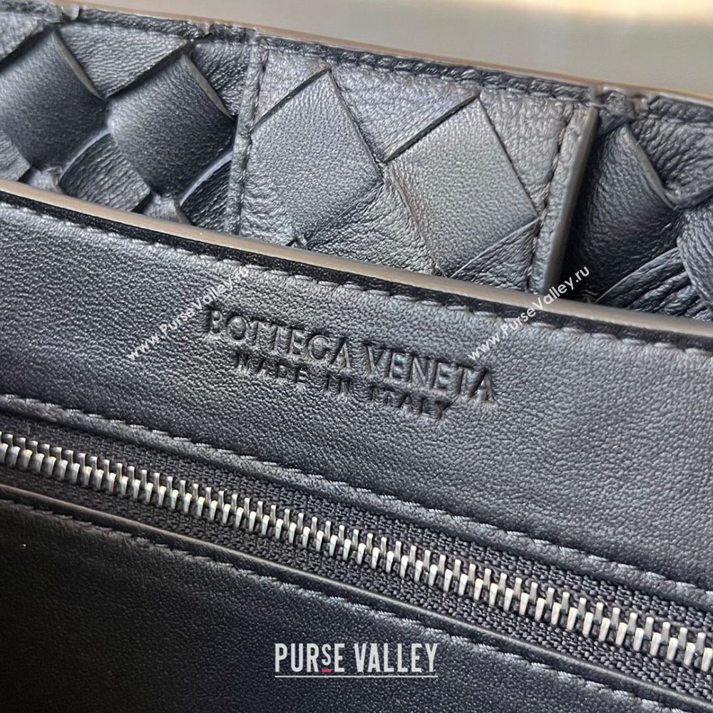 Bottega Veneta Medium Andiamo Top Handle Bag in Intrecciato Leather 743572 Space/Silver 2025 0731 (WT-250731014)