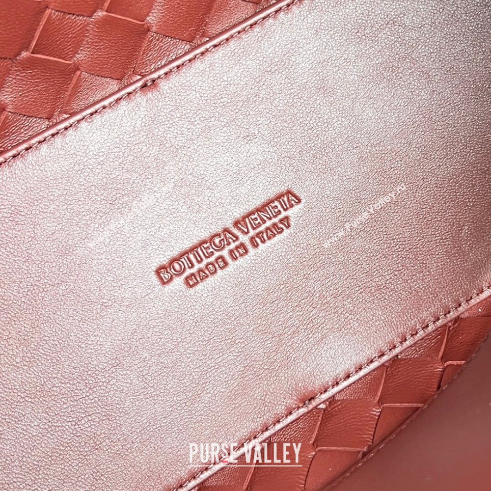 Bottega Veneta Medium Andiamo Top Handle Bag in Intrecciato Leather 743572 Sapele Red 2025 0731 (WT-250731005)