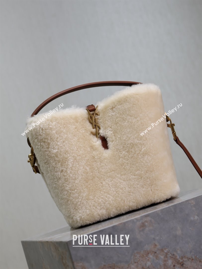 Saint Laurent Le 37 Small Bucket bag in Shearling White/Brown 749036 2024 (YY-241218040)