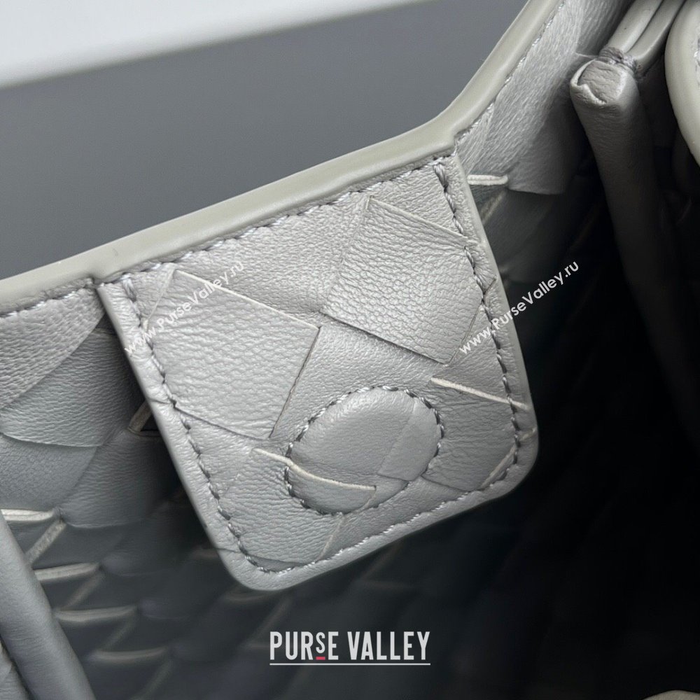 Bottega Veneta Small Parachute Shoulder Bag in Intrecciato Leather 796569 Sterling Grey 2025 (WT-250801002)