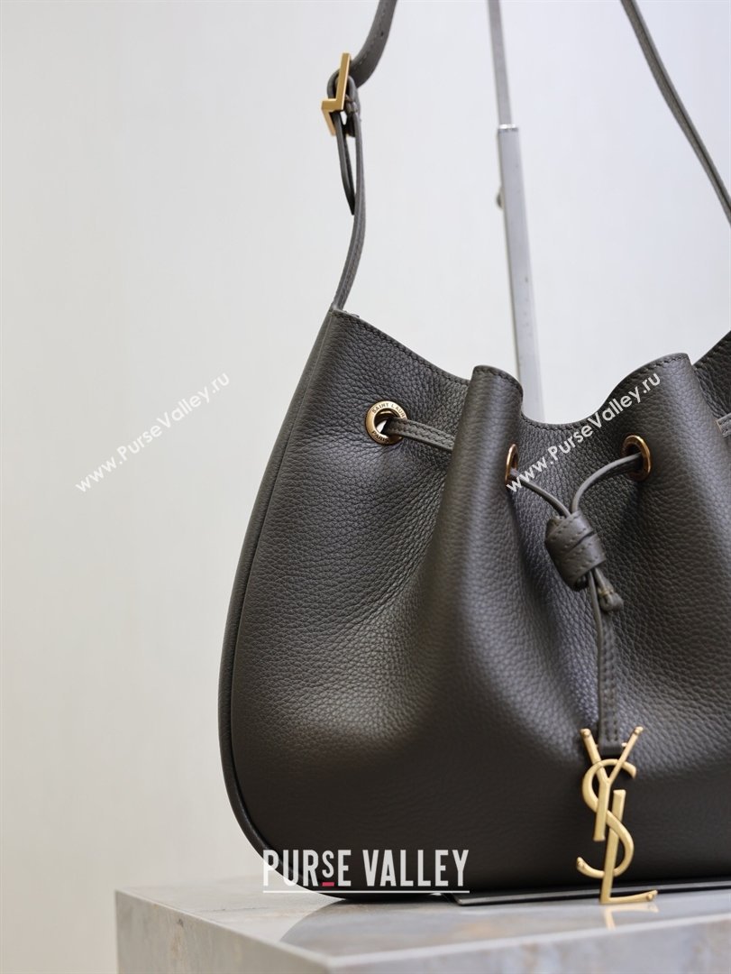 Saint Laurent Paris Vii Small Hobo Bag in Grained Leather Green 796626 2025 (YY-260119099)