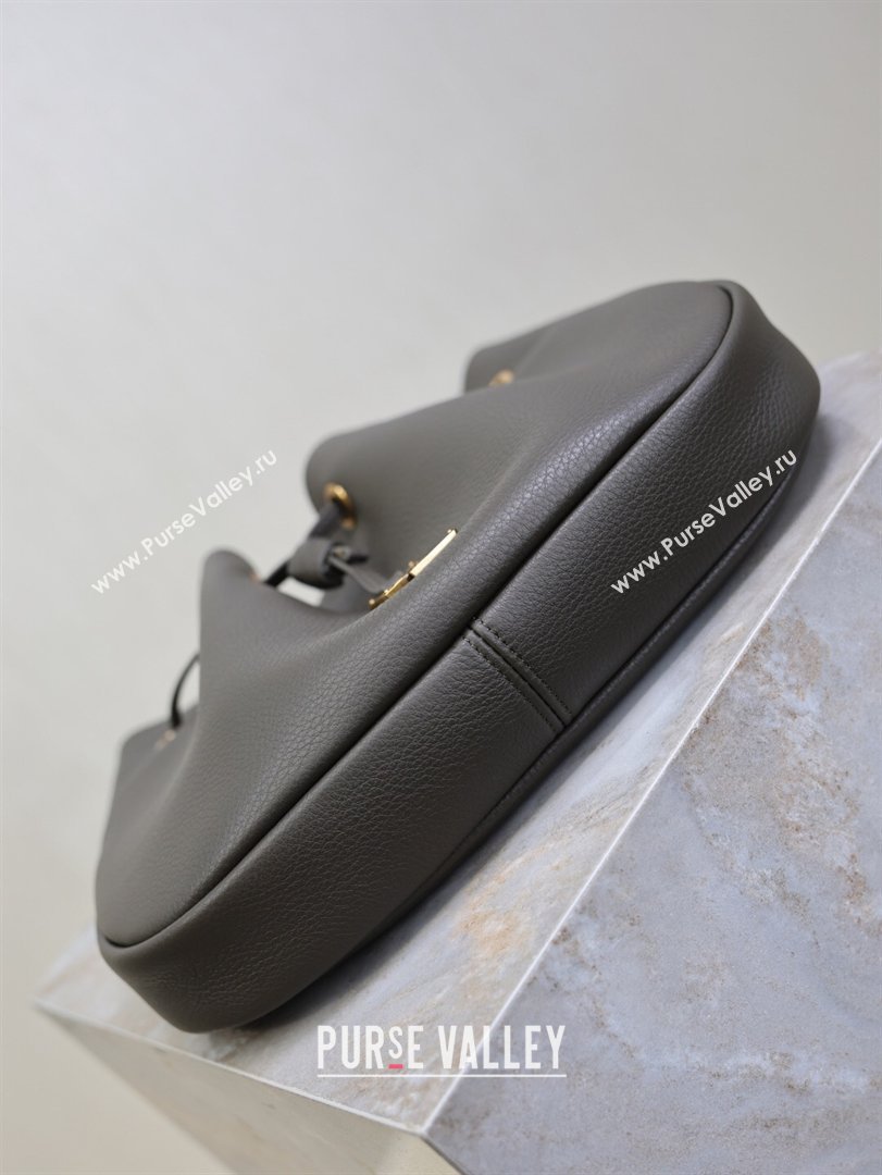 Saint Laurent Paris Vii Small Hobo Bag in Grained Leather Green 796626 2025 (YY-260119099)