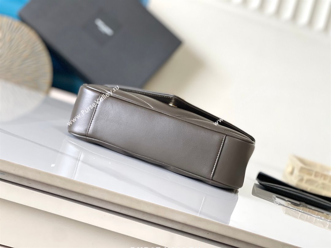 Saint Laurent Loulou Small Bag in Matelasse Lambskin Green 2025 801437 (YY-250206026)