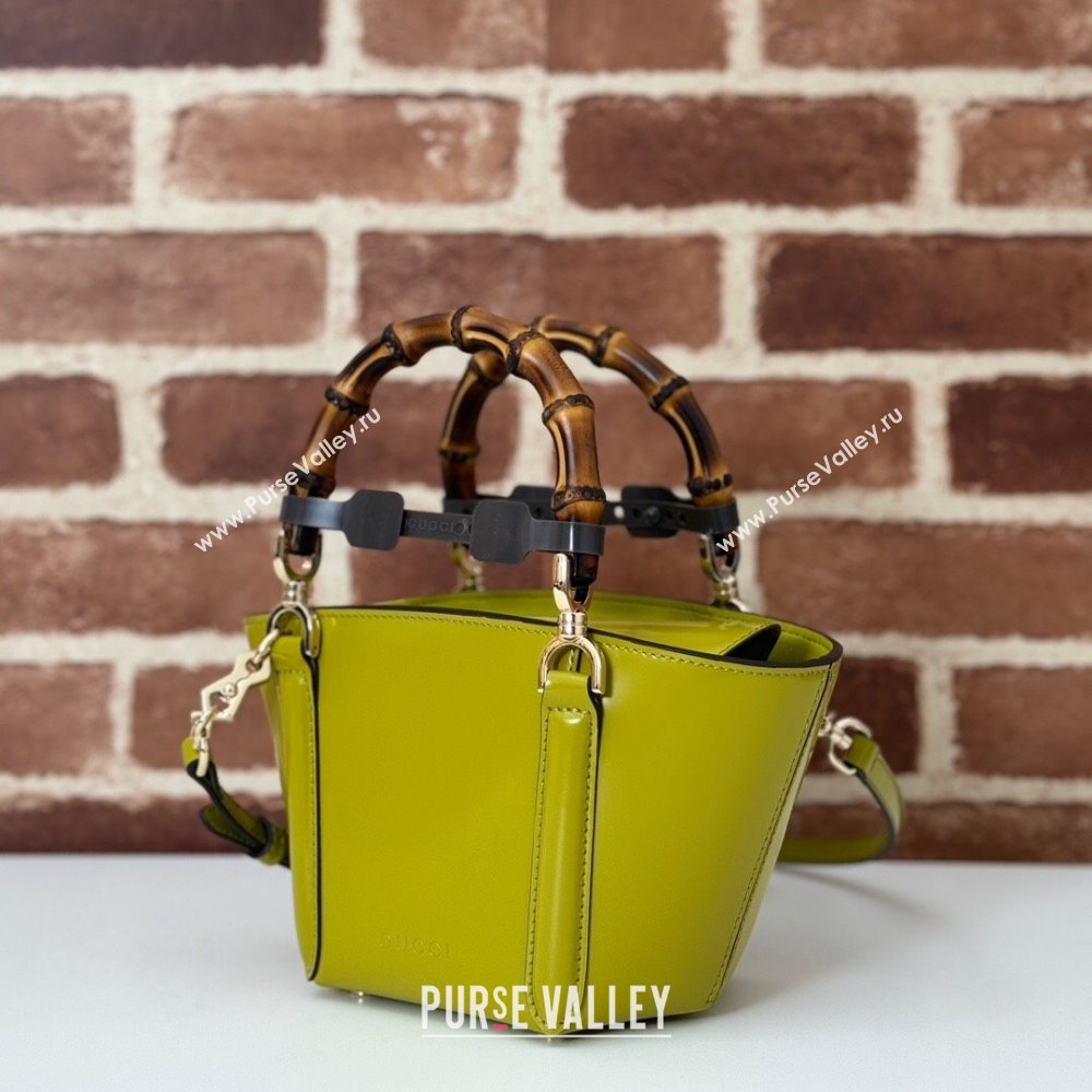 Gucci Mini Bamboo Top Handle Tote Bag in Shiny Leather Pistacchio Green 2024 805832 (DLH-241211064)