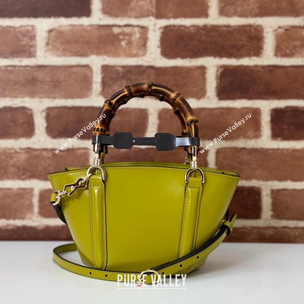 Gucci Mini Bamboo Top Handle Tote Bag in Shiny Leather Pistacchio Green 2024 805832 (DLH-241211064)