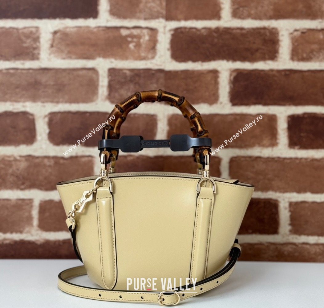 Gucci Mini Bamboo Top Handle Tote Bag in Shiny Leather Light Yellow 2024 805832 (DLH-241211061)