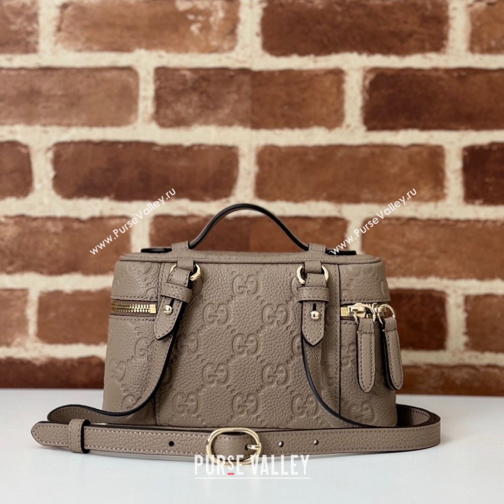 Gucci GG Grainy Leather Emblem Super Mini bag Grey 2024 815949 (DLH-241211113)