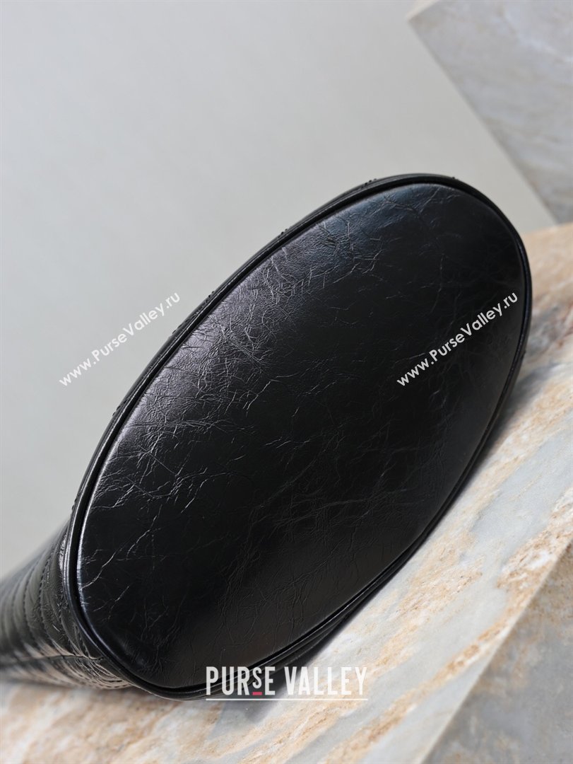 Saint Laurent Niki Supple Bucket Bag in Vintage Leather Black 2025 8443461 (YY-260119048)